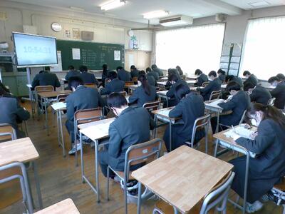 1,2学年テストの様子